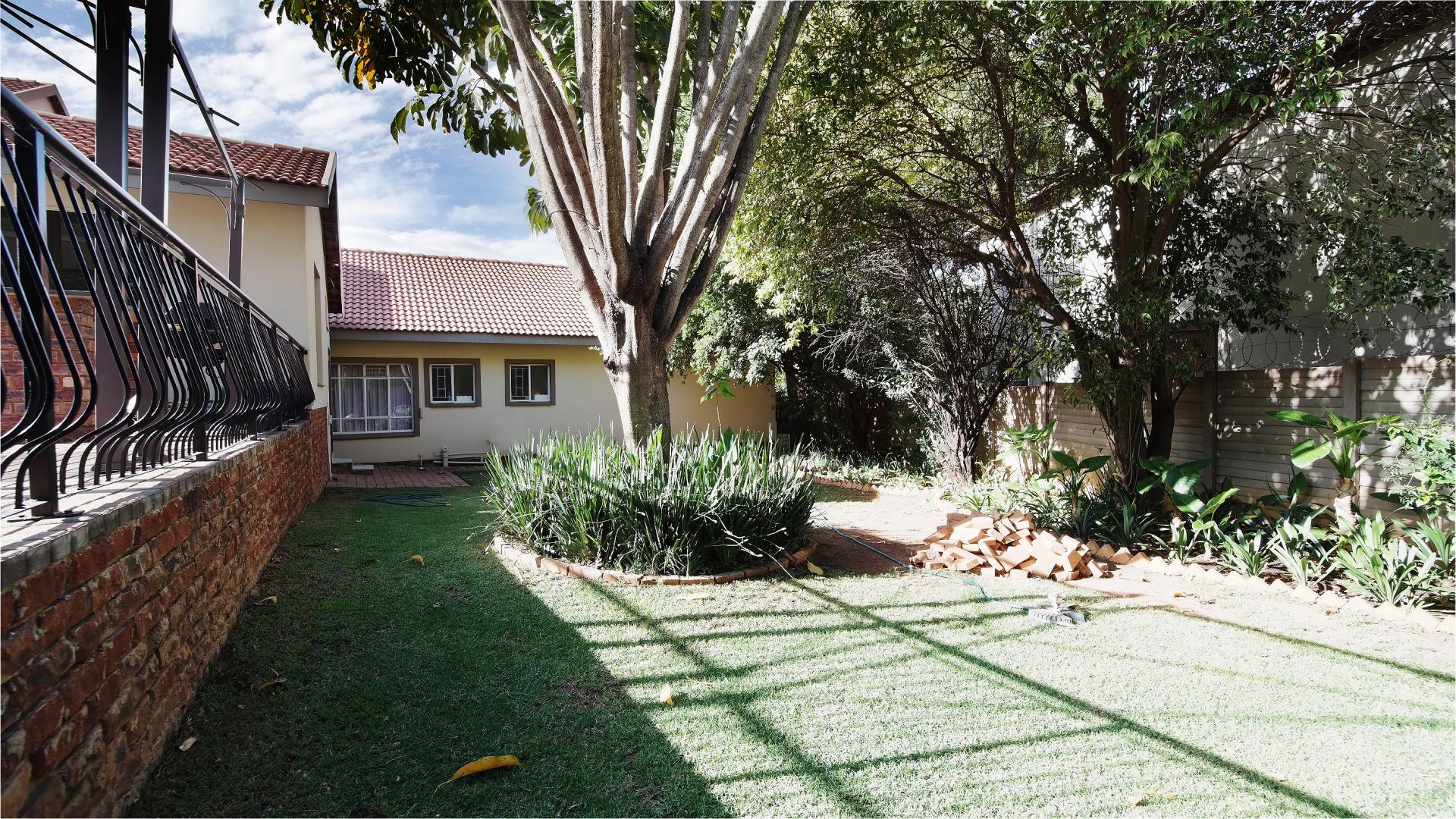 Garden of property in Constantia Glen