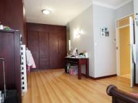 Main Bedroom - 35 square meters of property in Constantia Glen