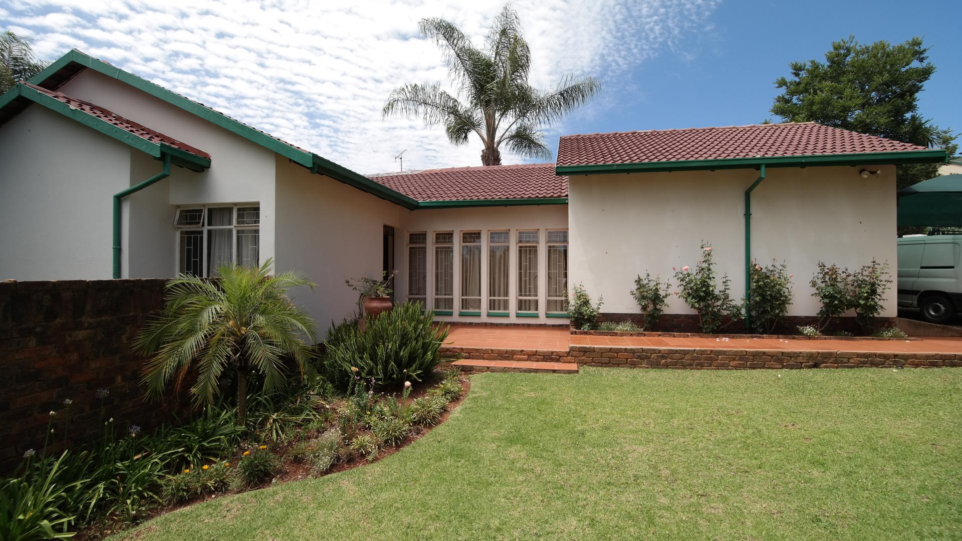 Absa Bank Trust Property 4 Bedroom House for Sale in Garsfon