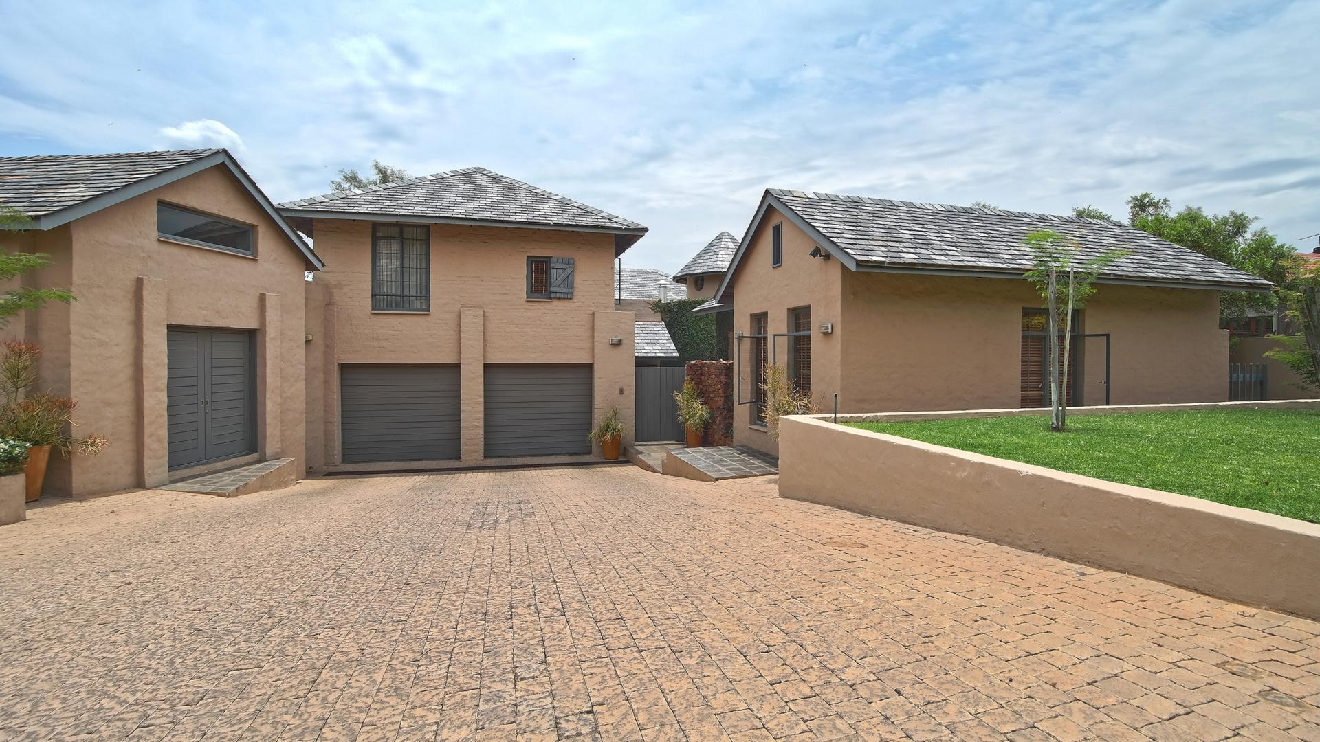 Front View of property in Waterkloof Ridge