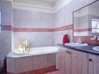 Main Bathroom - 17 square meters of property in Silver Lakes Golf Estate