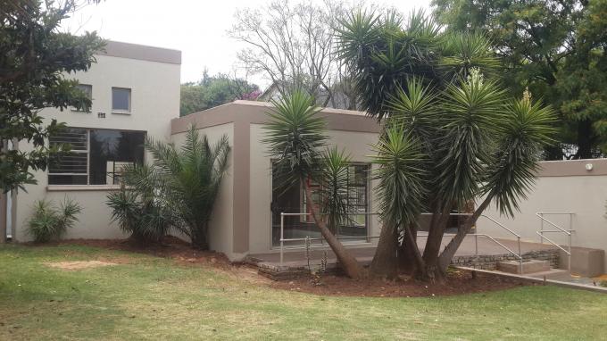 3 Bedroom House for Sale For Sale in Northcliff - Private Sale - MR137230