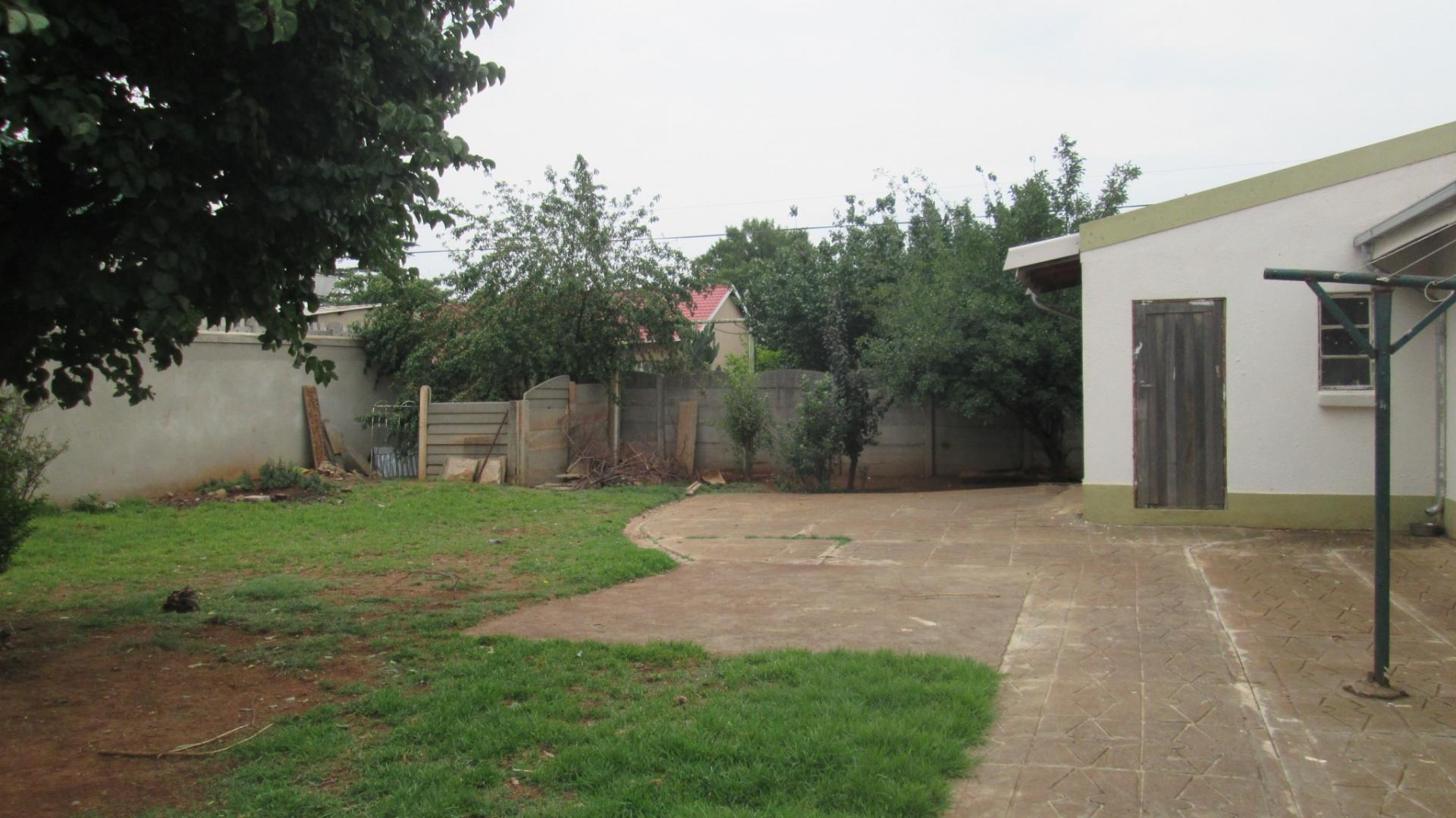 Garden of property in Roodekop