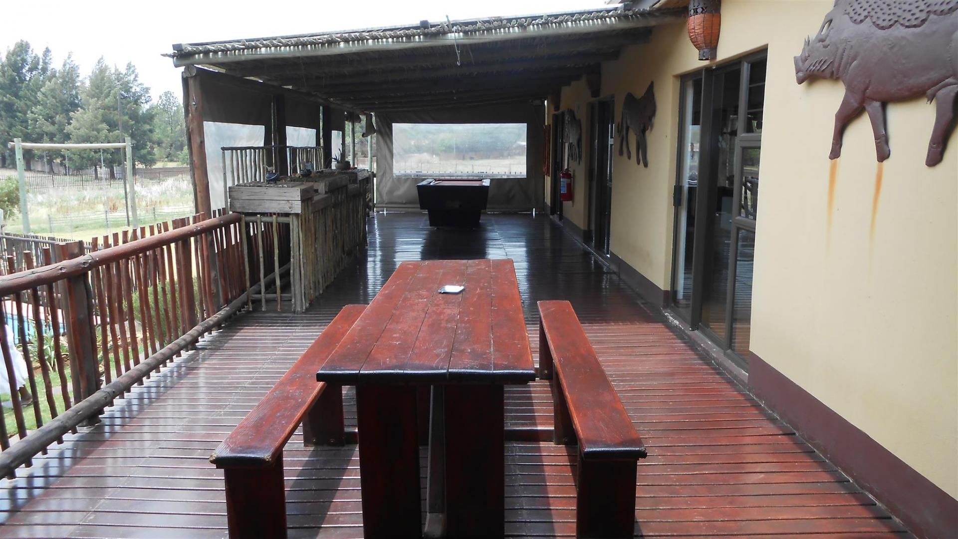 Patio - 118 square meters of property in Benoni