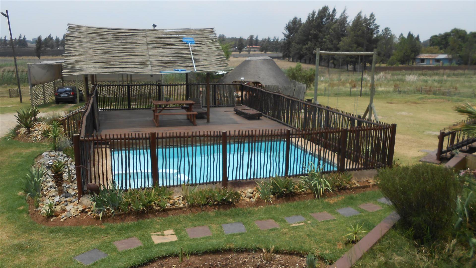 Entertainment - 8 square meters of property in Benoni