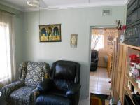 Lounges - 14 square meters of property in Stanger
