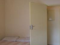 Bed Room 1 - 30 square meters of property in Alberton