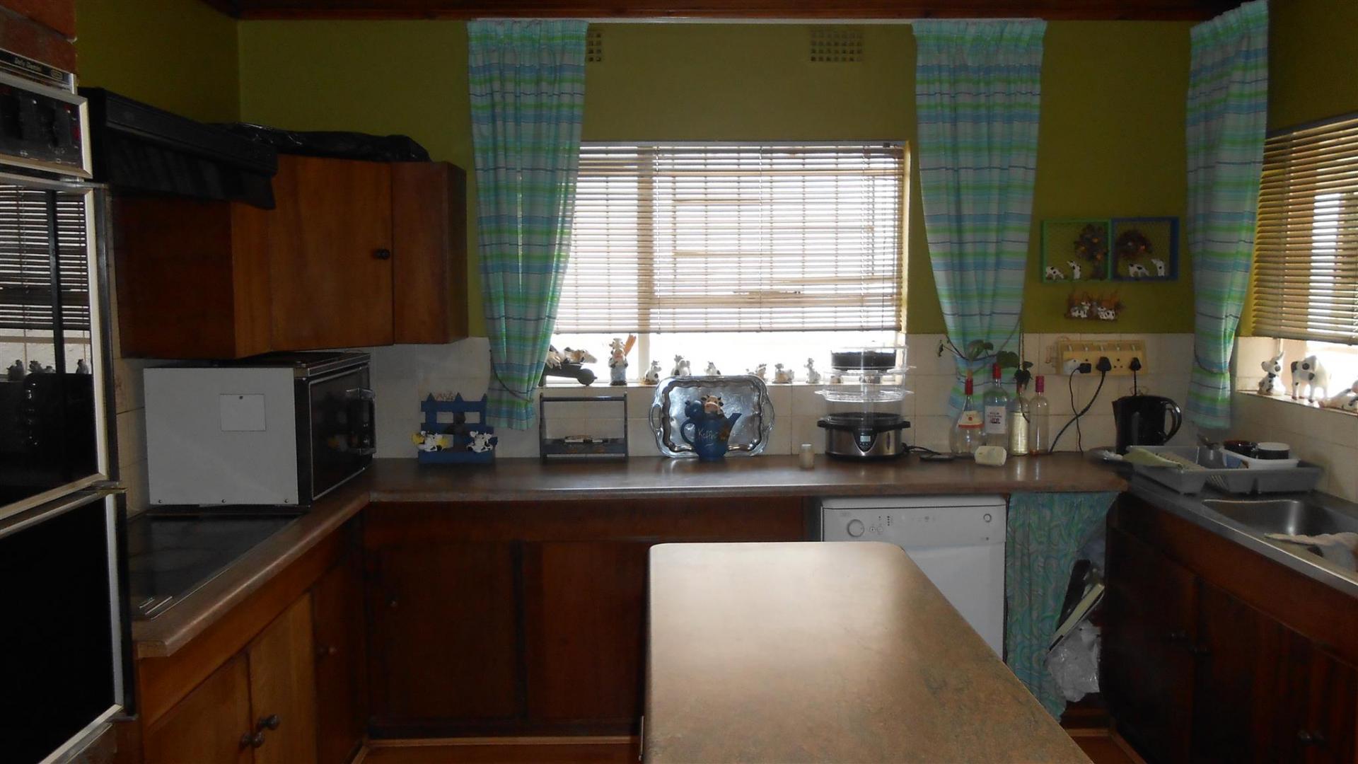 Kitchen - 21 square meters of property in Petersfield