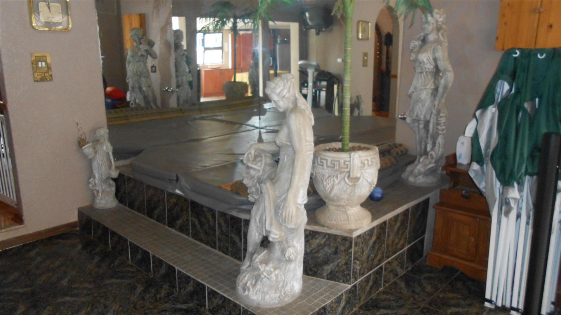 Entertainment - 65 square meters of property in Petersfield