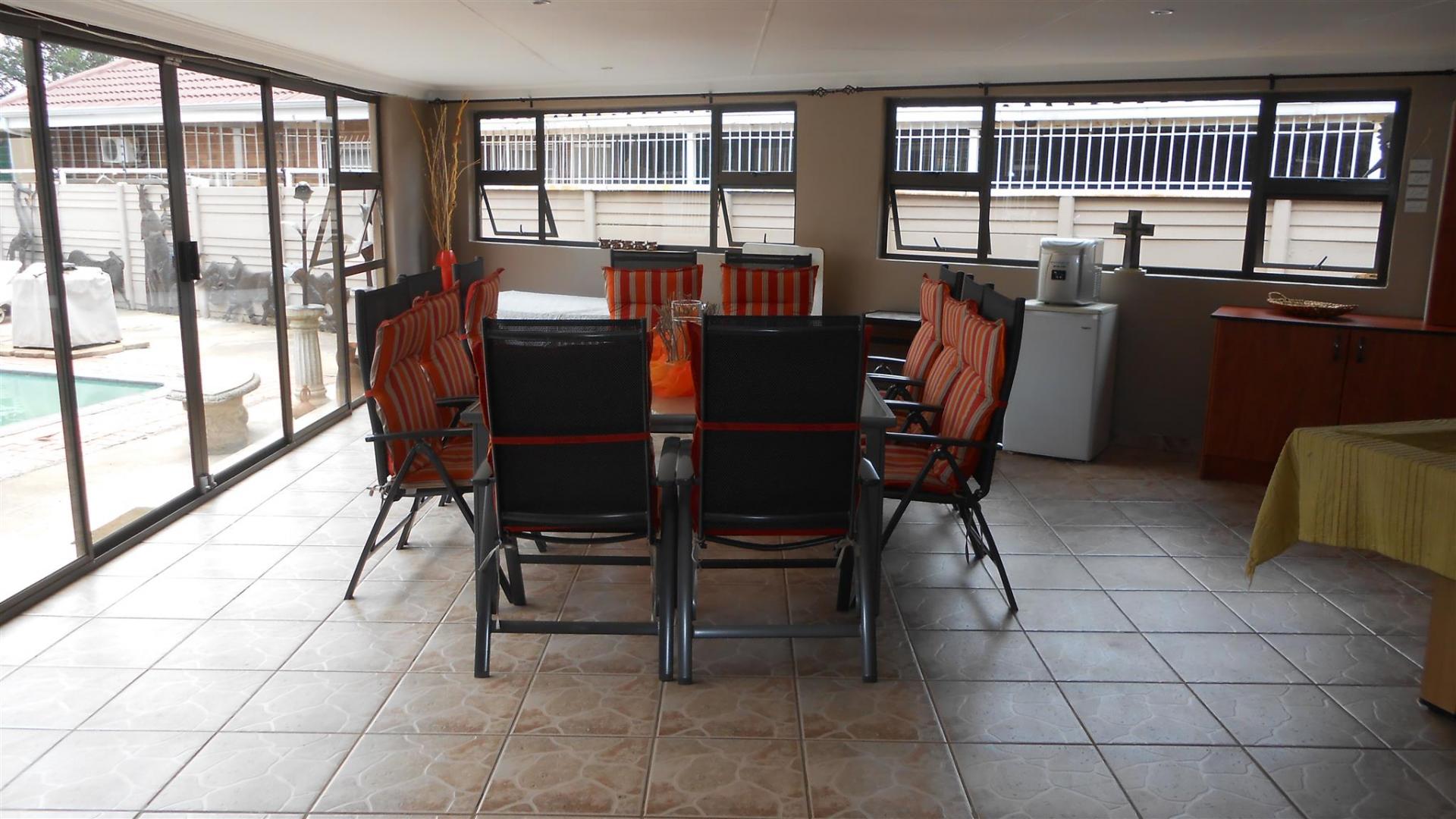 Entertainment - 65 square meters of property in Petersfield