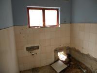 Bathroom 1 - 11 square meters of property in Stanger
