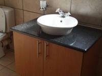 Bathroom 1 of property in Reyno Ridge