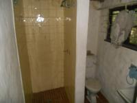 Bathroom 2 - 5 square meters of property in Port Shepstone