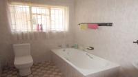 Main Bathroom - 8 square meters of property in Eldorado Park AH