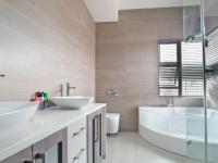 Main Bathroom - 10 square meters of property in Silverwoods Country Estate