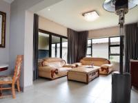 Lounges - 20 square meters of property in Silverwoods Country Estate