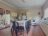 Kitchen - 89 square meters of property in Krugersdorp