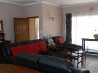 Lounges - 88 square meters of property in Strubenvale