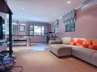 Lounges - 41 square meters of property in Woodhill Golf Estate