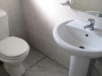 Bathroom 1 - 4 square meters of property in Vanderbijlpark
