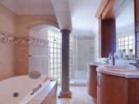 Main Bathroom - 15 square meters of property in The Wilds Estate