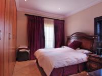 Bed Room 1 - 20 square meters of property in The Wilds Estate