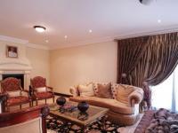 Lounges - 86 square meters of property in The Wilds Estate