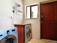 Scullery - 7 square meters of property in Woodhill Golf Estate