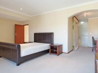 Main Bedroom - 50 square meters of property in Woodhill Golf Estate