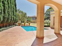 Patio - 24 square meters of property in Woodhill Golf Estate