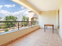 Balcony - 85 square meters of property in Woodhill Golf Estate