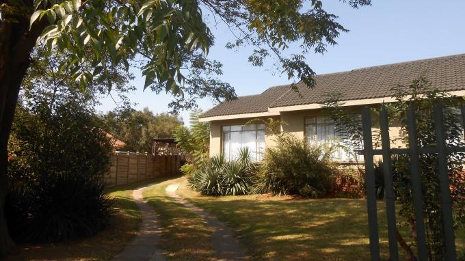 3 Bedroom House for Sale For Sale in Die Heuwel - Private Sale - MR137814