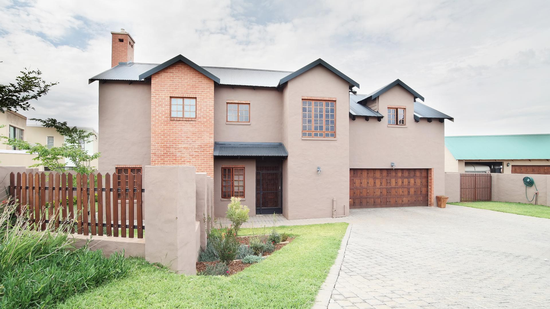 Front View of property in The Meadows Estate