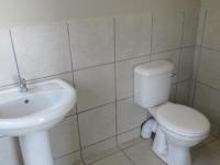 Bed Room 1 - 17 square meters of property in Potchefstroom