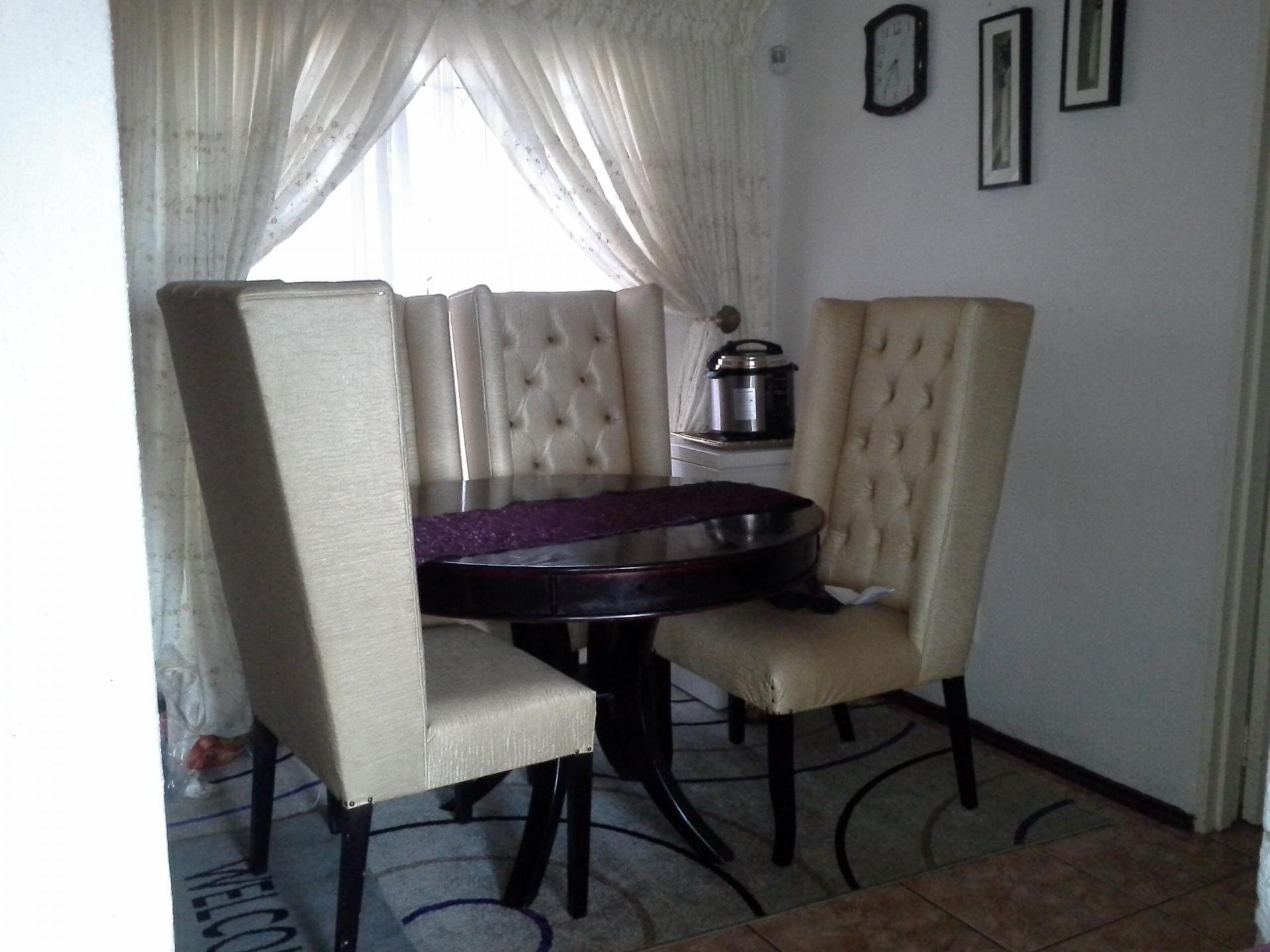 Dining Room of property in Tlhabane West