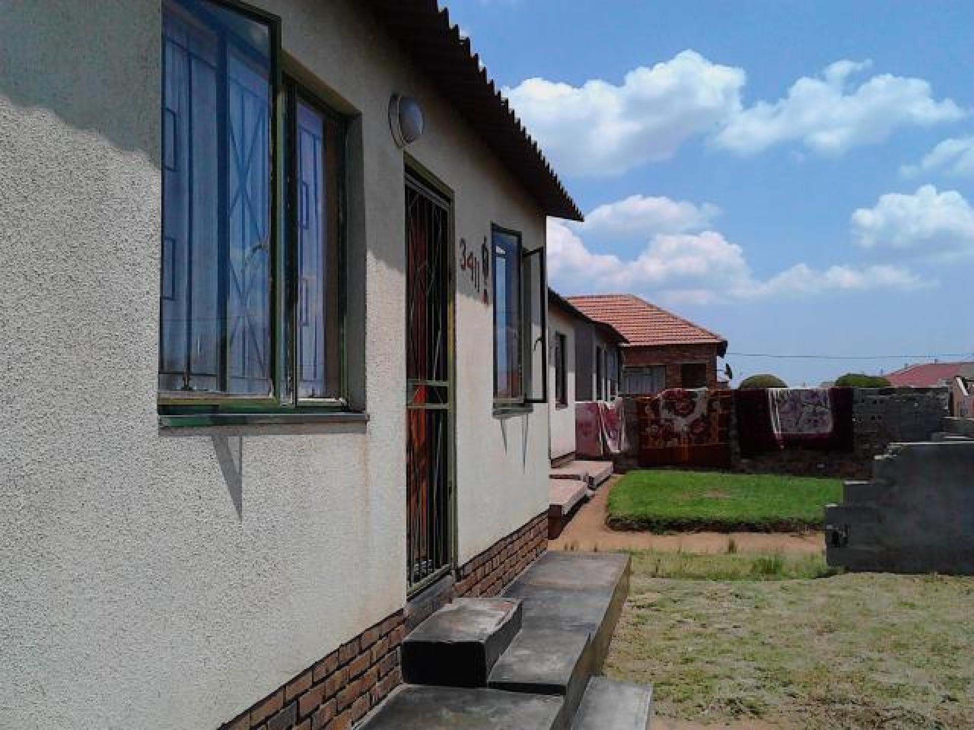 Front View of property in Emalahleni (Witbank) 