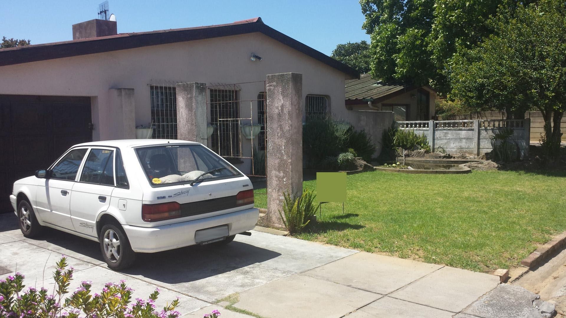 Front View of property in Kraaifontein