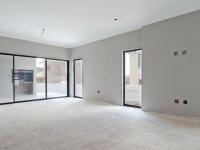 Dining Room - 18 square meters of property in Heron Hill Estate