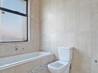 Bathroom 1 - 5 square meters of property in Heron Hill Estate