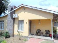 Kitchen of property in Florida Lake