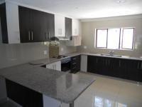 Kitchen - 16 square meters of property in Umtentweni