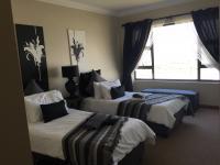 Bed Room 1 - 25 square meters of property in Emalahleni (Witbank) 