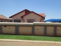 Front View of property in Roodekop