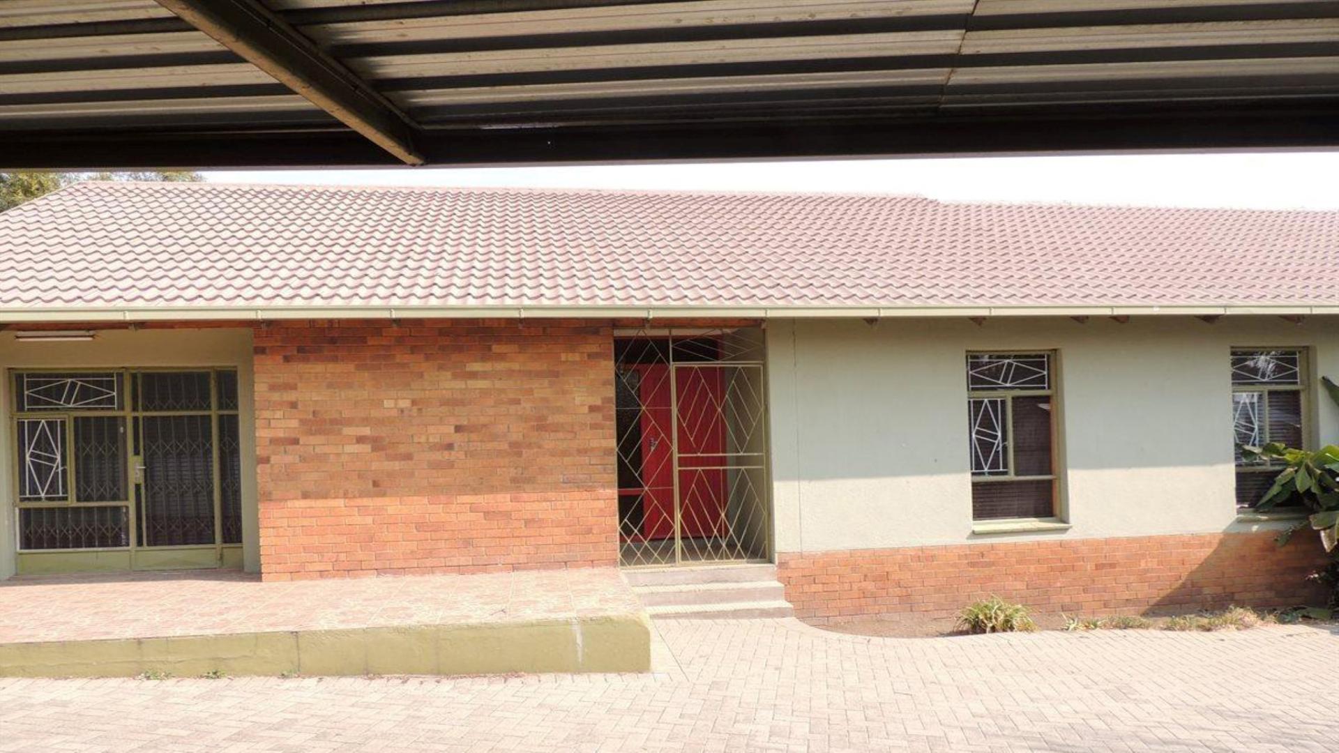 Front View of property in Secunda