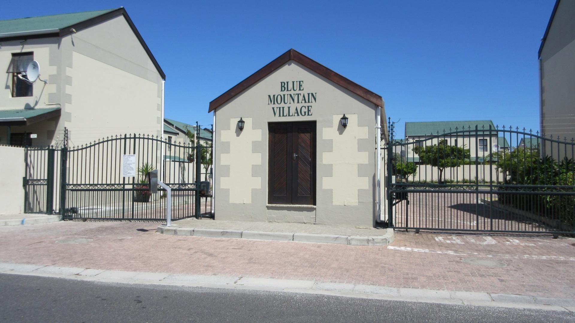 Front View of property in Parklands