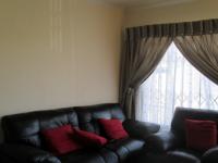 Lounges - 13 square meters of property in Sharon Park