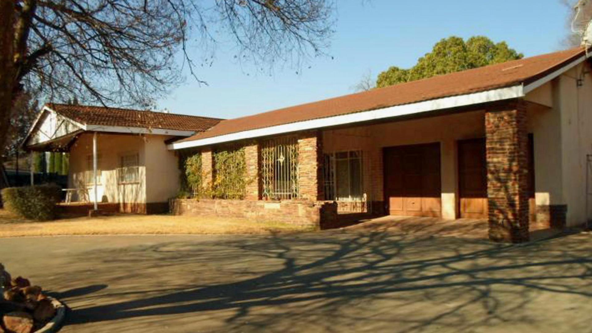 Front View of property in Benoni