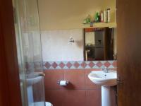 Main Bathroom of property in Die Bult