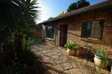 Front View of property in Pierre van Ryneveld