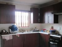 Kitchen - 17 square meters of property in Henley-on-Klip